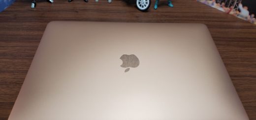 MacBook Air本体背面