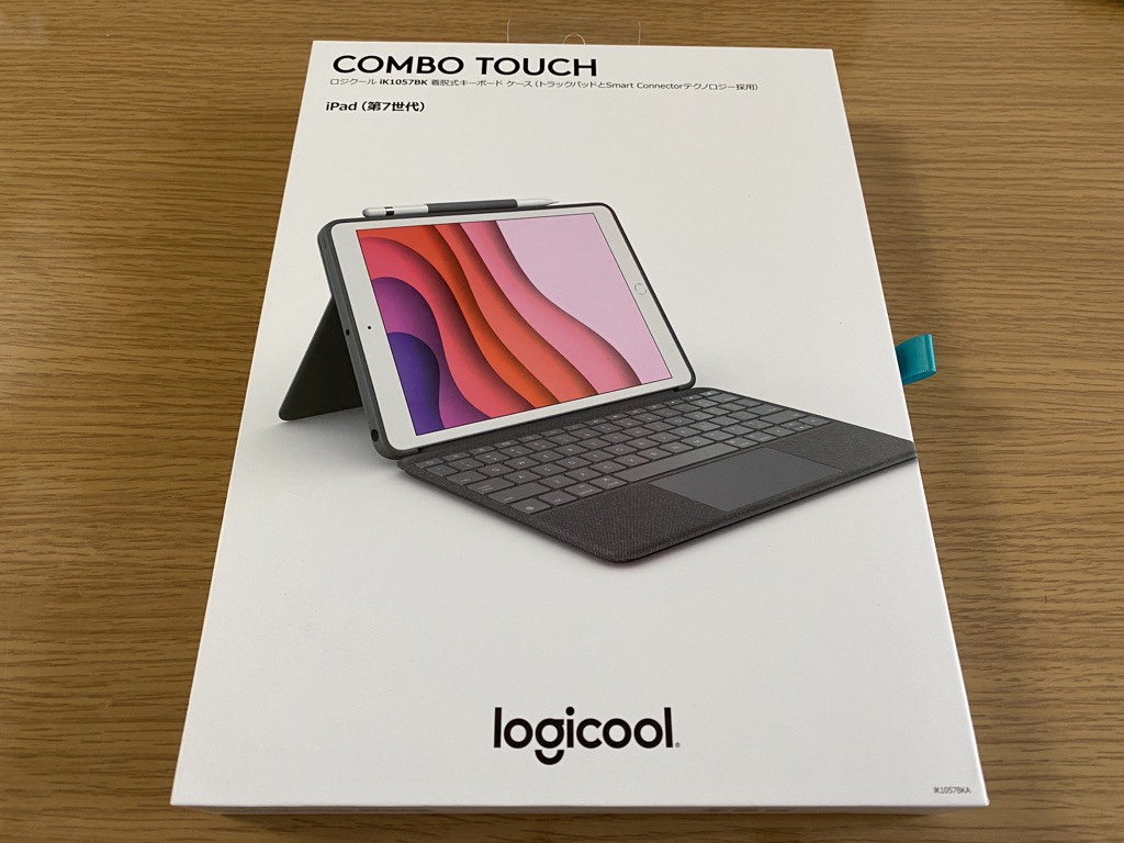 Combo Touch Keyboard Case with Trackpad外箱
