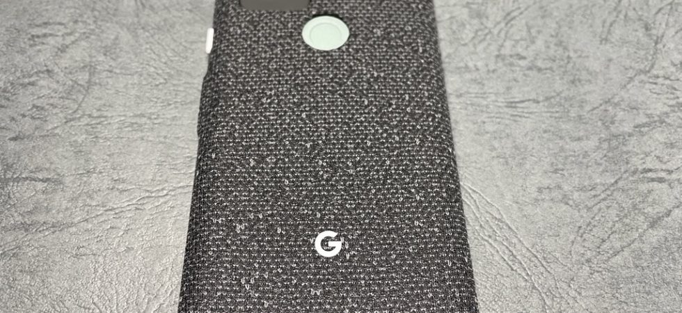 Pixel 5ケース装着