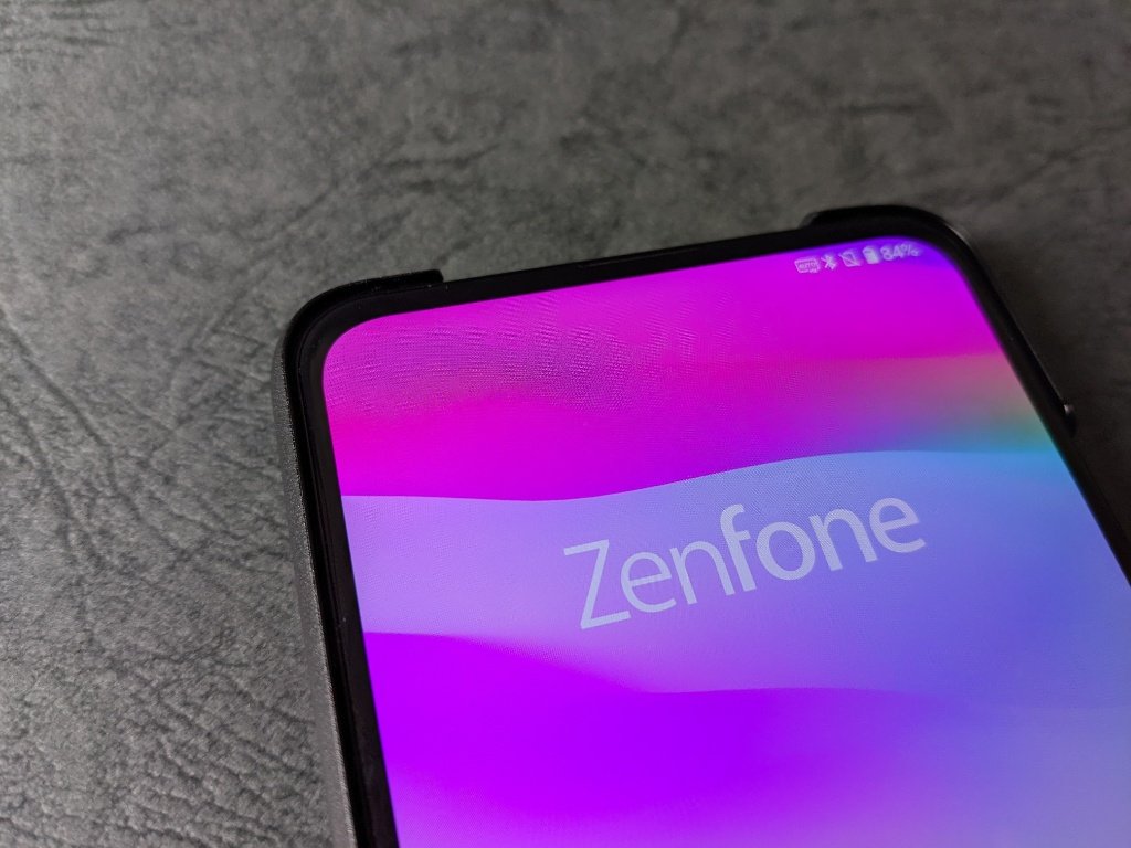 ZenFone 7 Pro画面上部