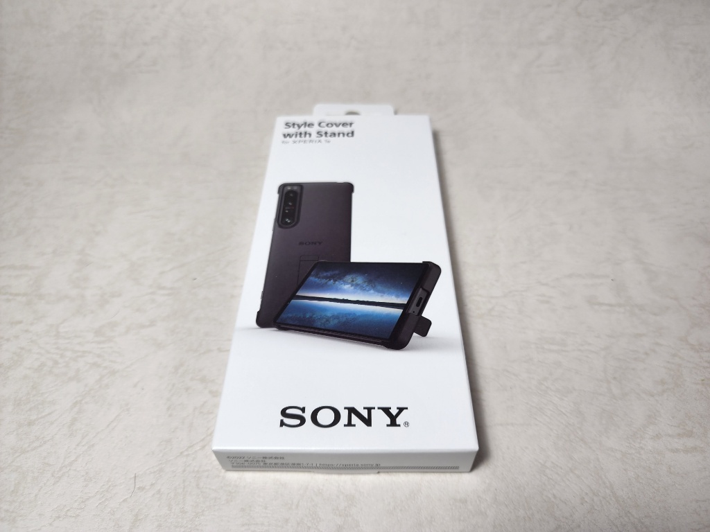 Style Cover with Stand for Xperia 1 IV外箱