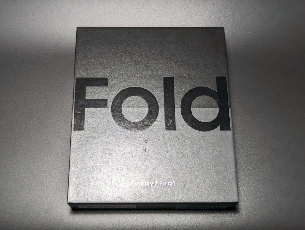 Galaxy Z Fold4箱