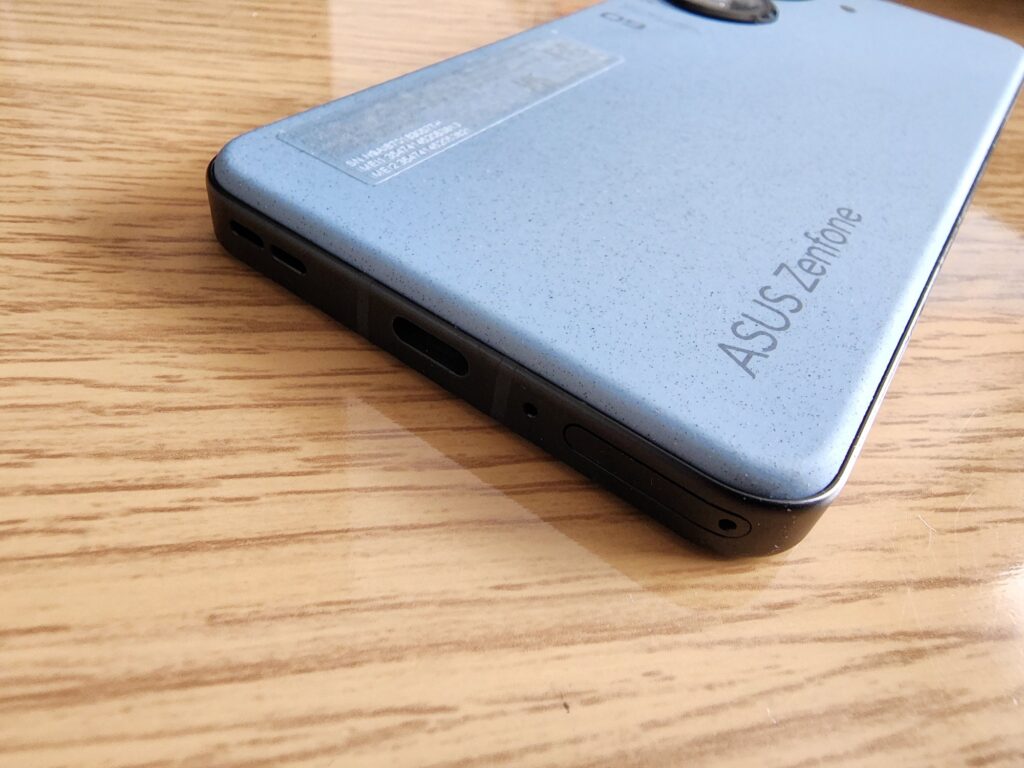 Zenfone 9充電端子
