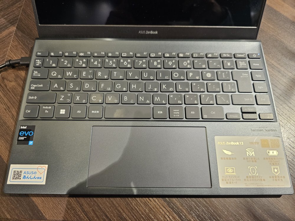 ZenBook 13 OLEDのキーボード