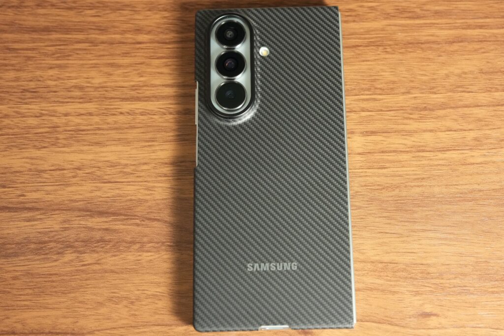 Galaxy Z Fold7のケース純正