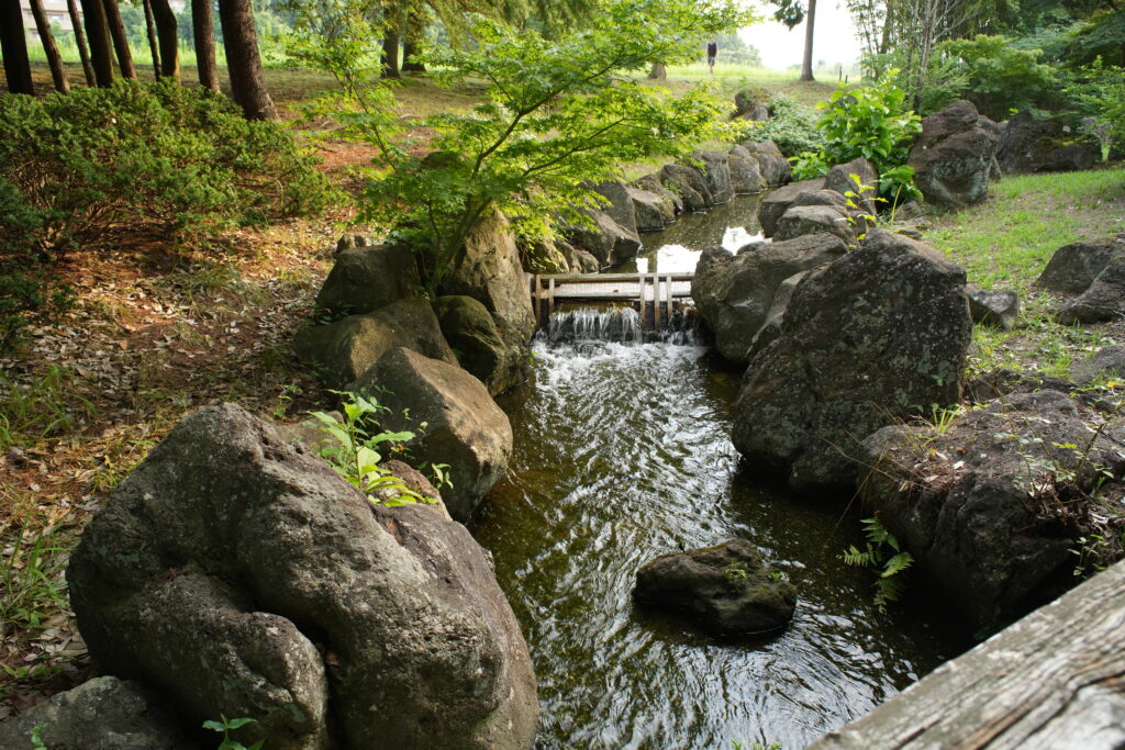 小川