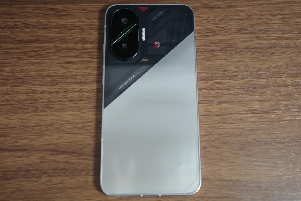 POCO F7背面