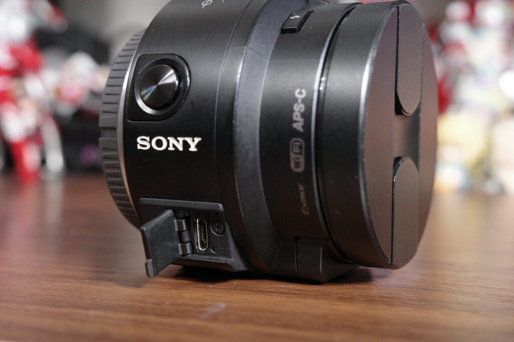 ILCE-QX1充電端子