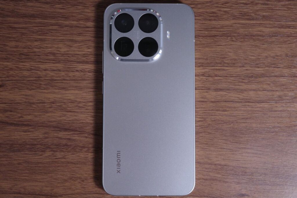 Xiaomi 15T Pro背面