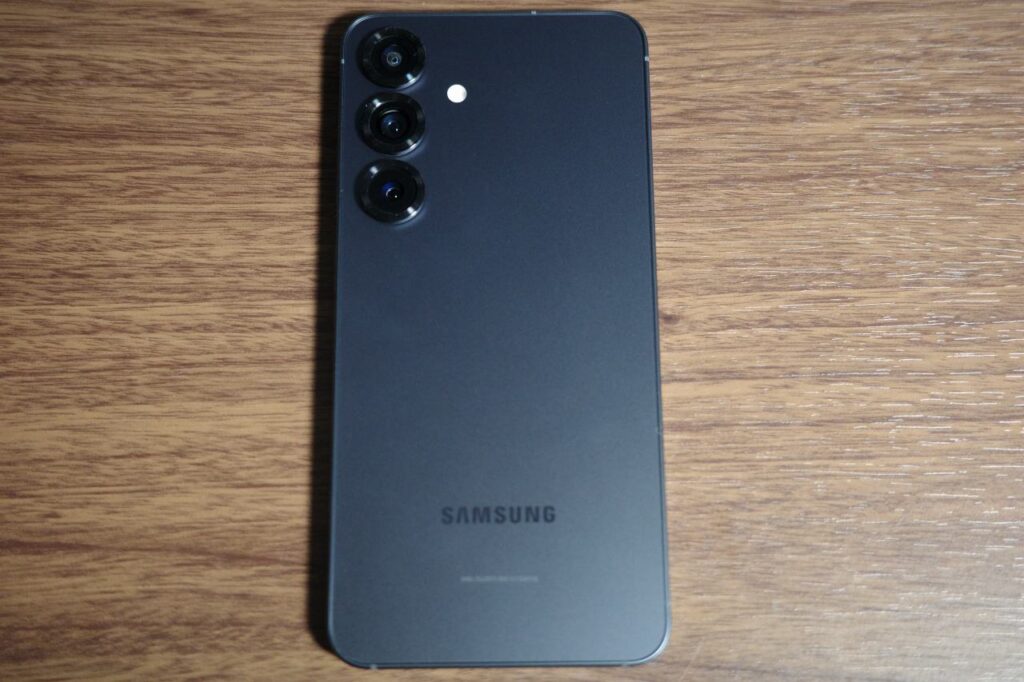 Galaxy S25の背面