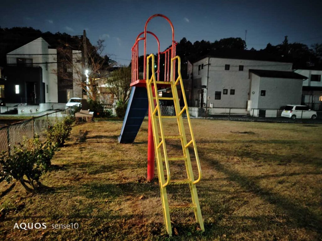 AQUOS sense10の作例夜景