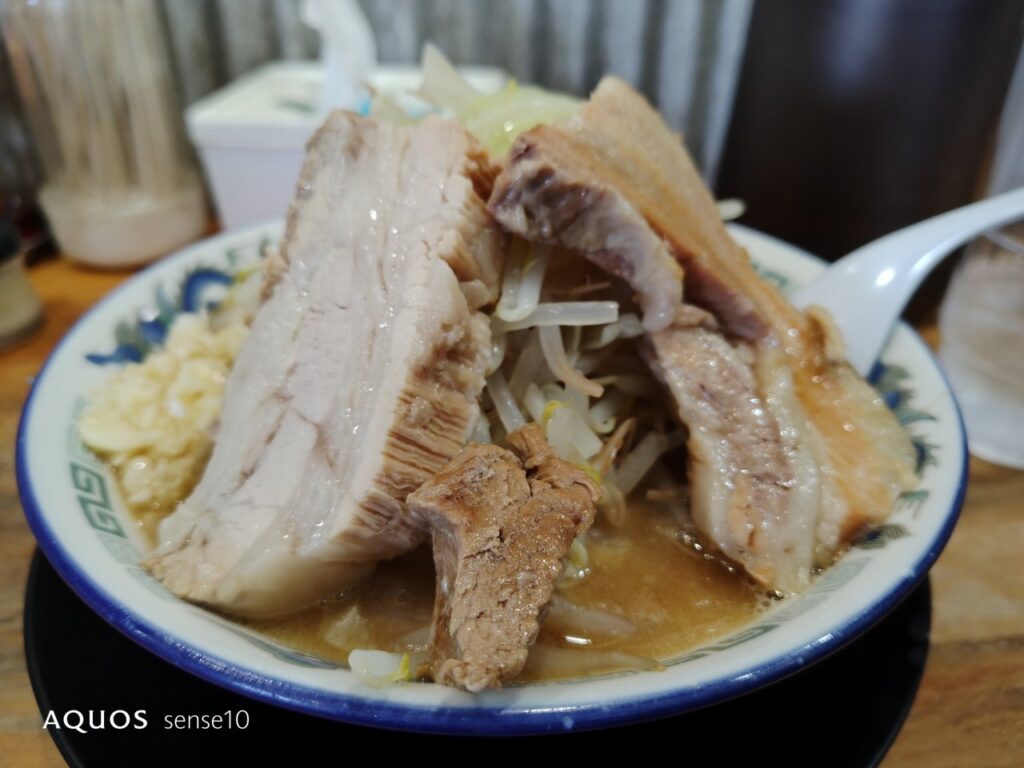 AQUOS sense10の作例ラーメン
