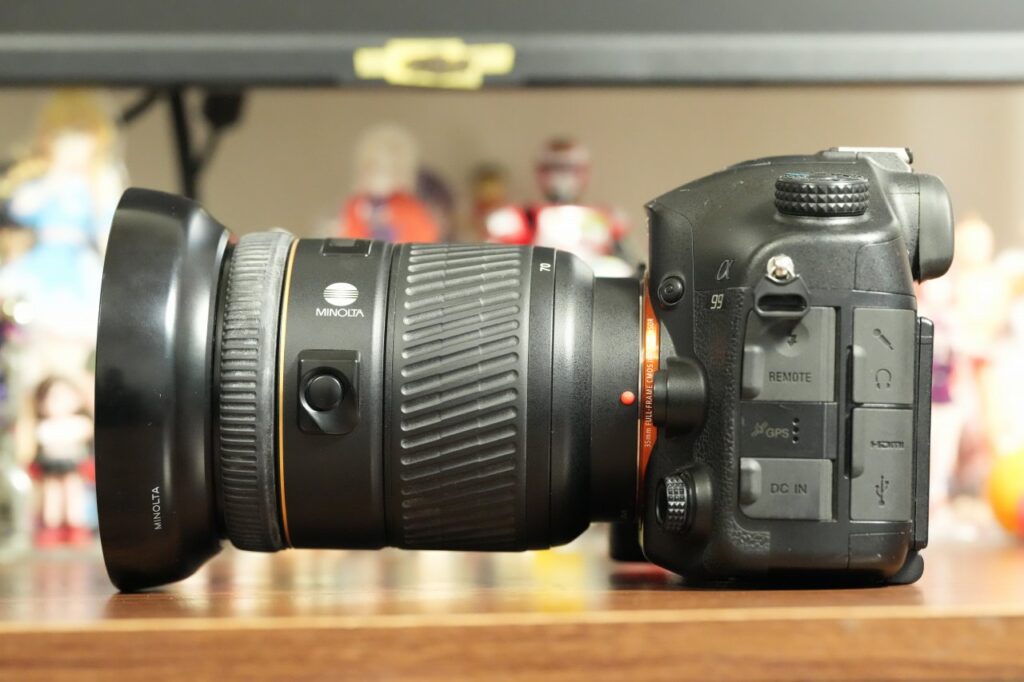 AF ZOOM 28-70mm F2.8 Gの外装