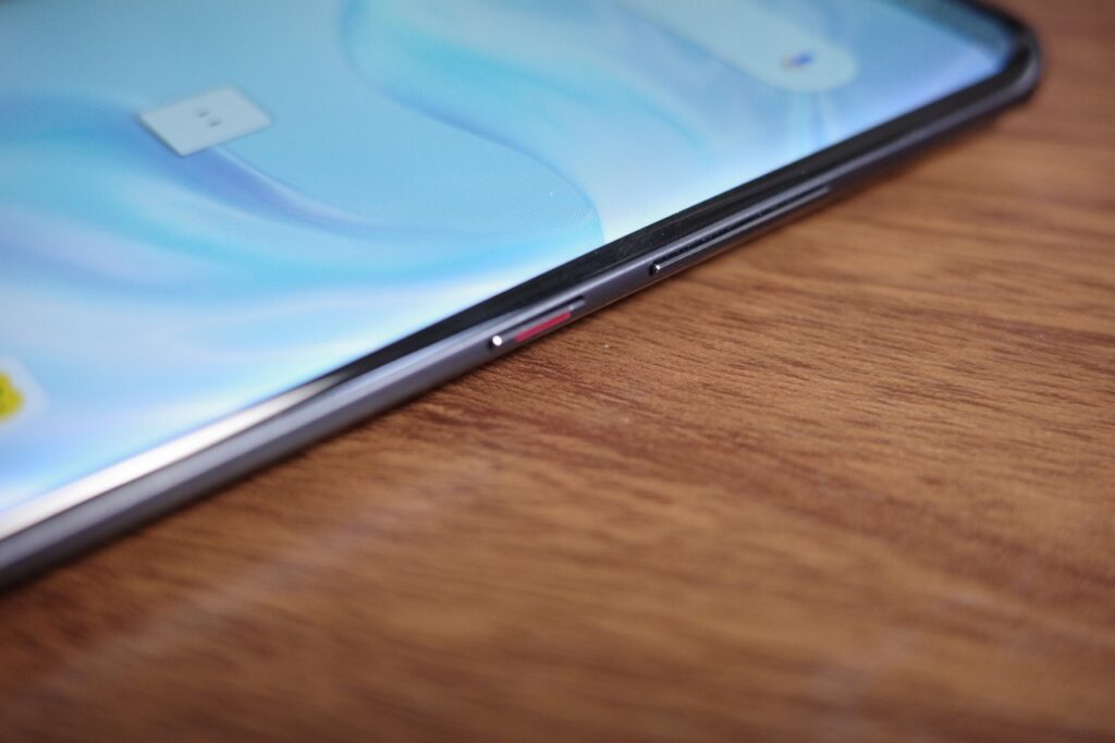 エッジディスプレイ