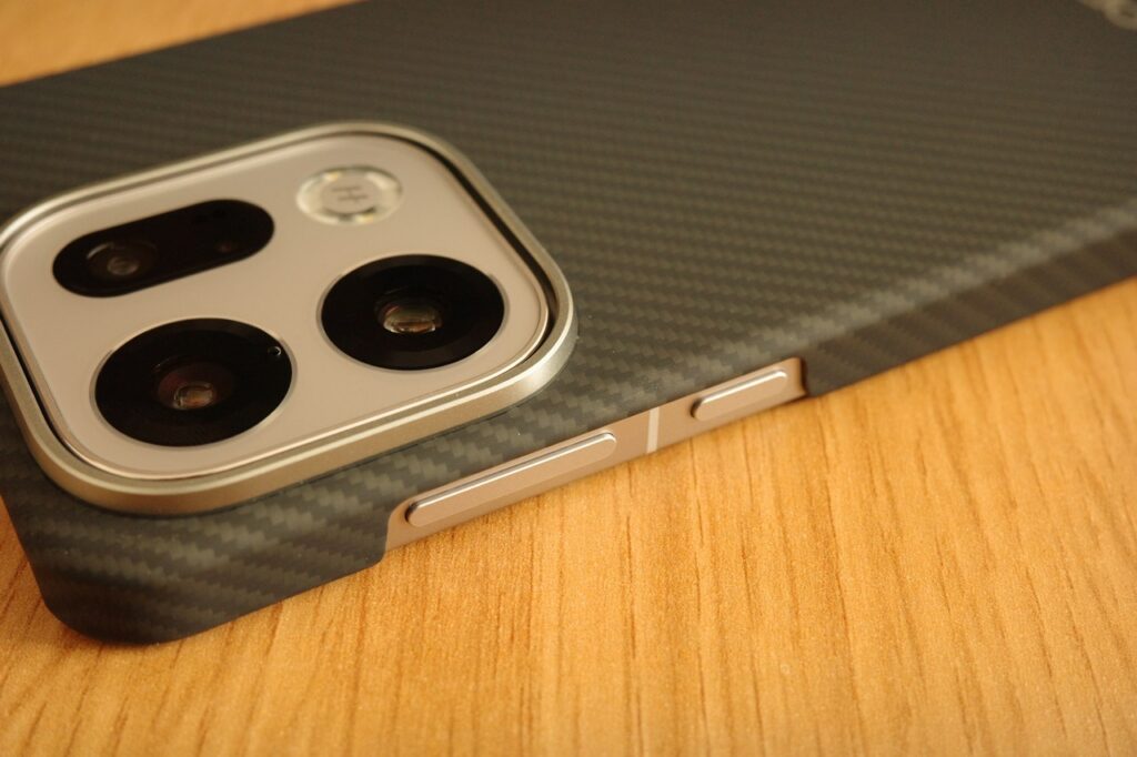 アラミド繊維ケース電源音量ボタン