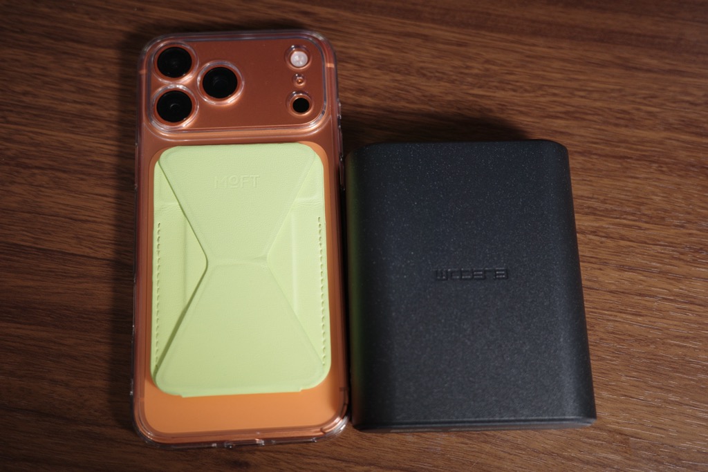 EC-C27LBKとiPhone 17 Pro Max