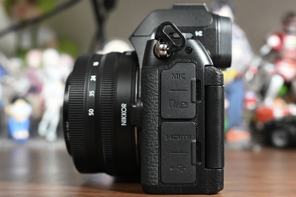 Nikon Z50IIの側面