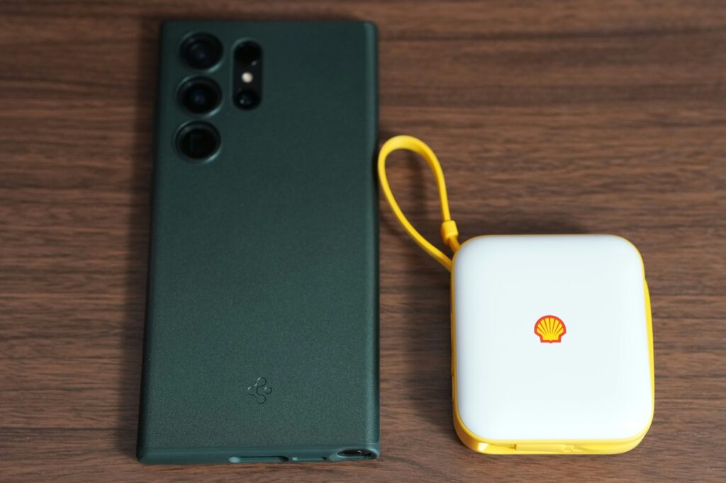 Shell モバイルバッテリー 10000mAh本体サイズ感
