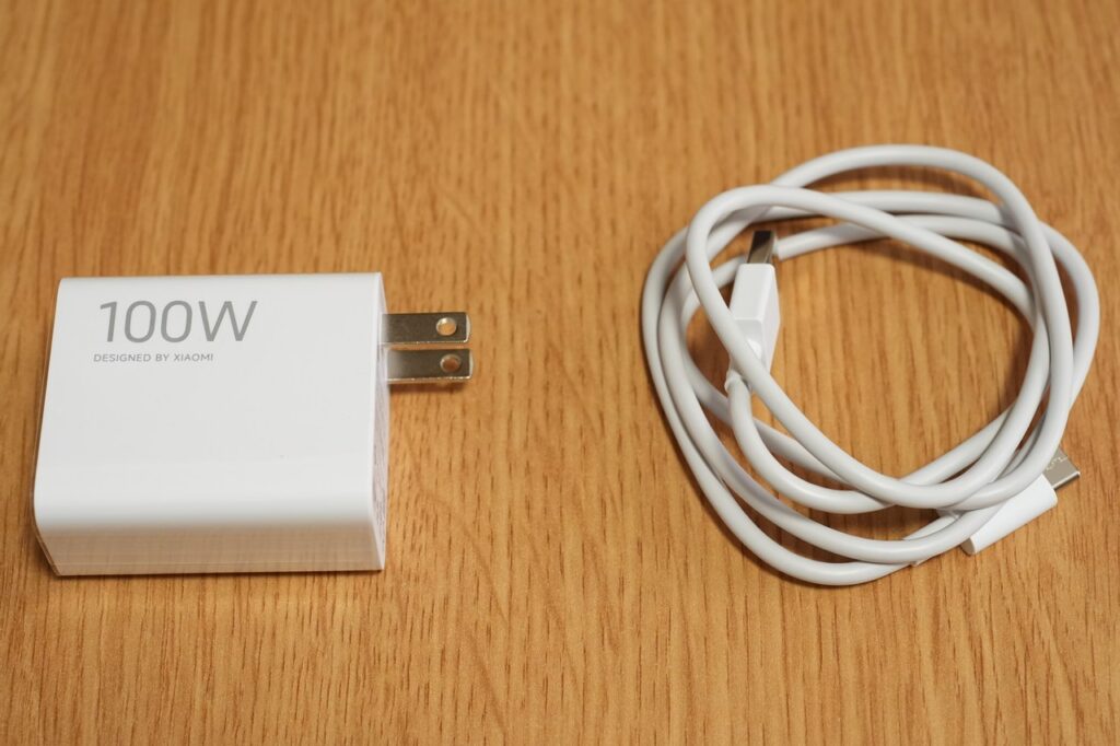 POCO F8 Proの充電器