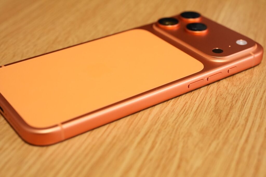 iPhone 17 Pro Maxの側面