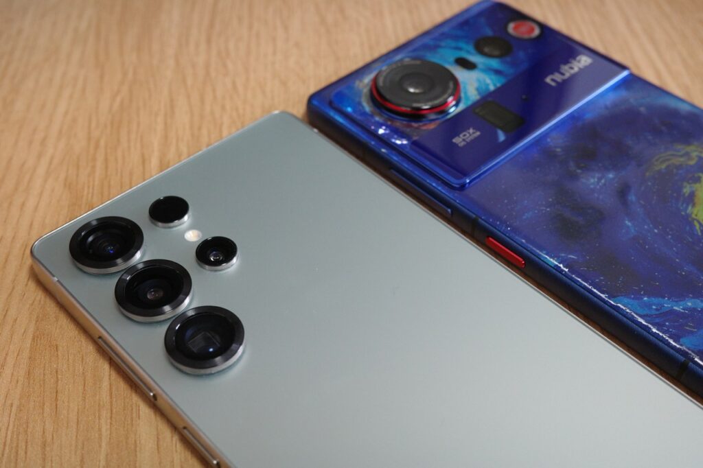 nubia Z80 UltraとGalaxy S25 Ultraのカメラ