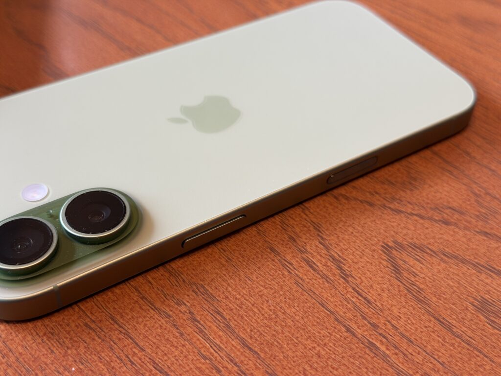 カメラコントロールと電源ボタン