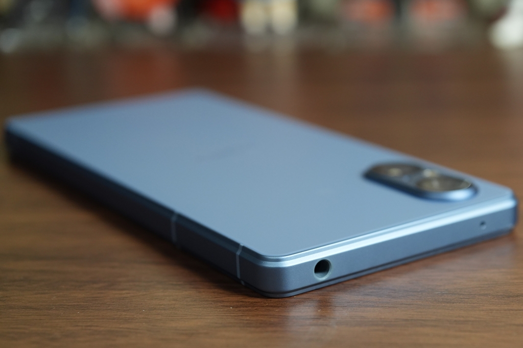 Xperia 5 Vのイヤホンジャック