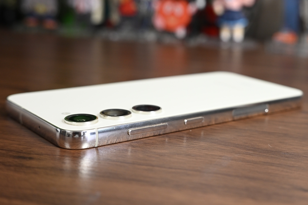 Galaxy S23のボタン