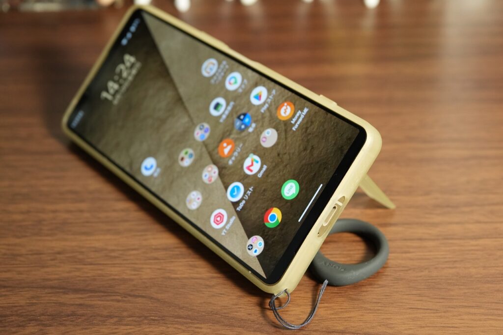 Xperia 1 VIIIのスタンド