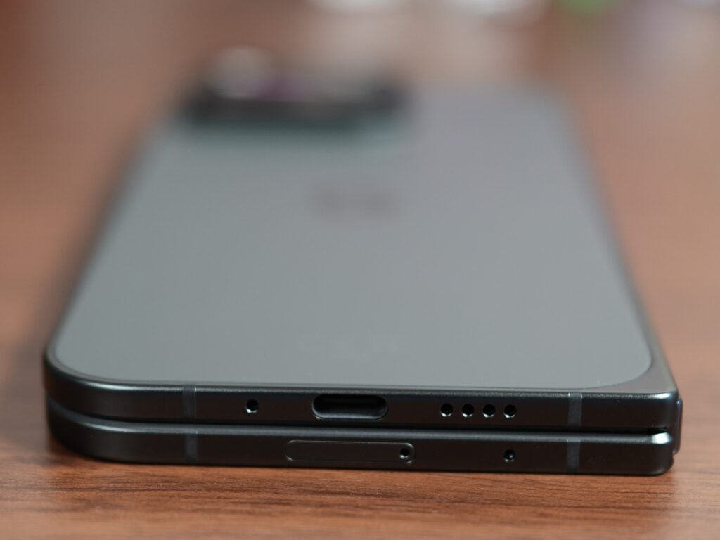 Pixel 11 Pro Foldの充電端子